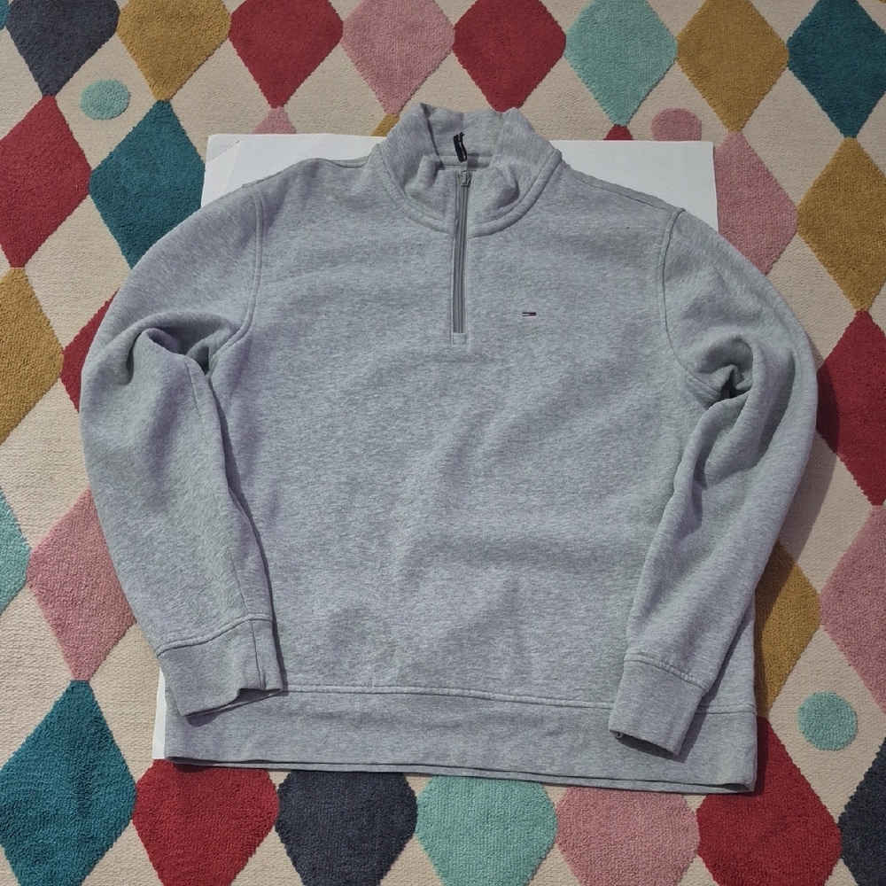 Tommy Hilfiger
Men's Essential Intechno Knit Regular-Fit Quarter-Zip Sweatshirt
